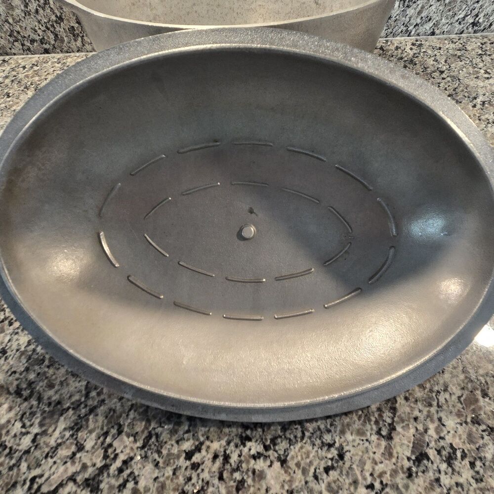 VTG Hammered Club Aluminum Hammercraft Cookware Oval Roaster Dutch Oven 16x10” - Picture 6 of 13